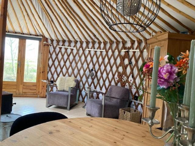 Bed and Breakfast Yurt Klyndobbe Veenwoudsterwal Esterno foto
